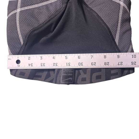 Youth Nike black fighting shorts preowned. Good condition see pictures for flaws - Picture 4 of 6